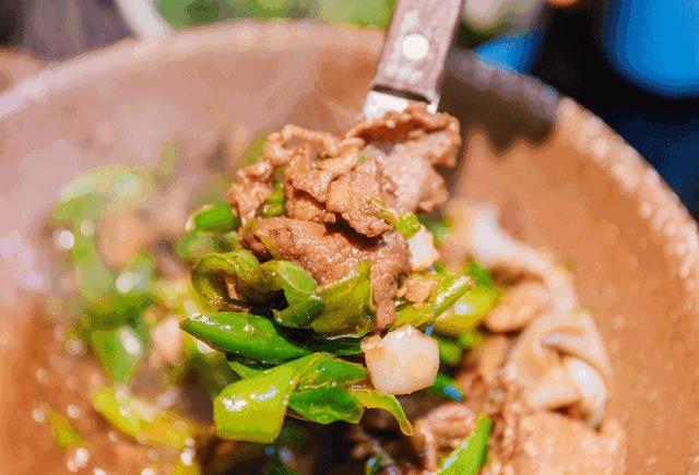 最新经典湘菜，家的味道与友情的交织