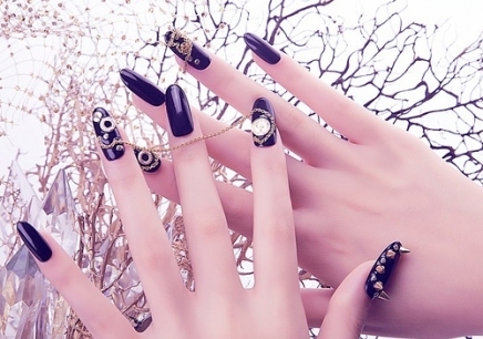 最新美甲课程，科技之美触手可及，打造时尚指尖艺术