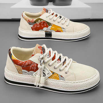 科技与传统工艺的完美融合，最新款布鞋亮相2024年时尚潮流前线