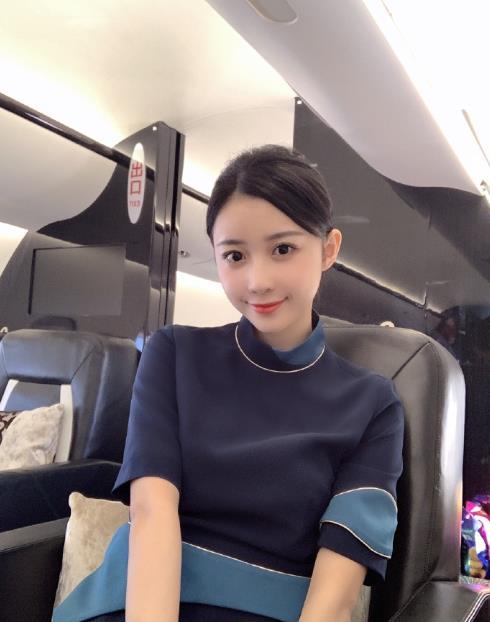 空姐微博更新，展现真实航空生活的窗口