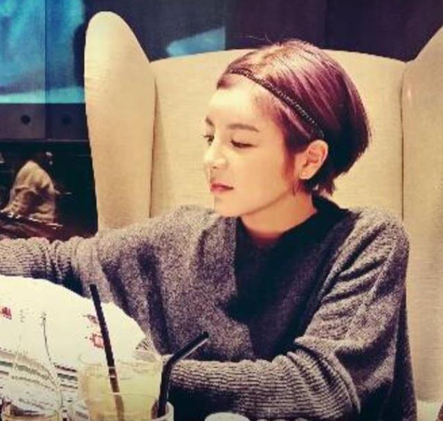 女团最新歌曲大赏,炸裂全场,旋律撩人心弦!