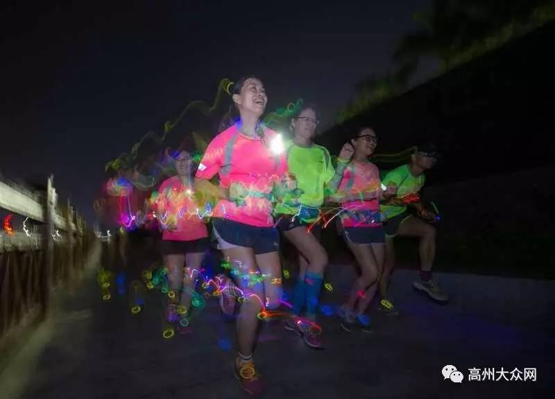 探索城市夜晚的新风尚,最新夜跑视频集结