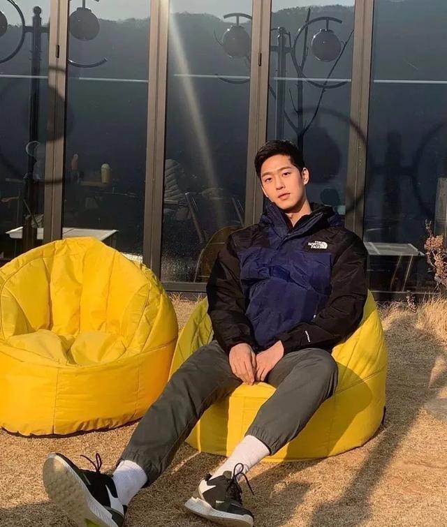 韩国明星的审美多元探讨,探究韩国好看的明星们的魅力所在