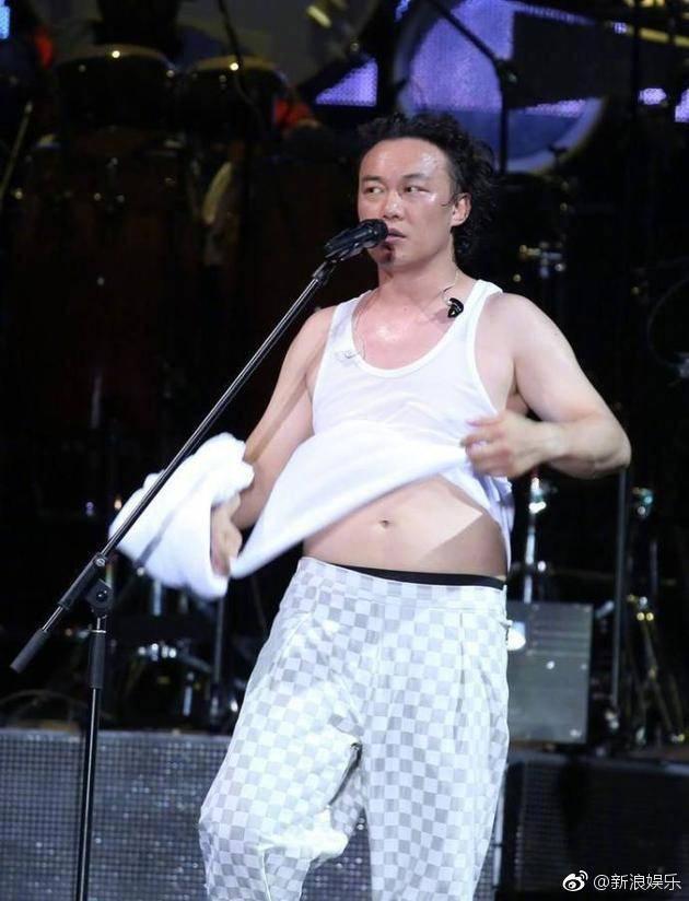 腊明星,从平凡走向卓越的燃烧之路