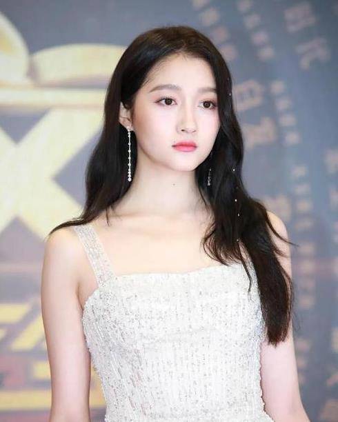 腊明星,从平凡走向卓越的燃烧之路