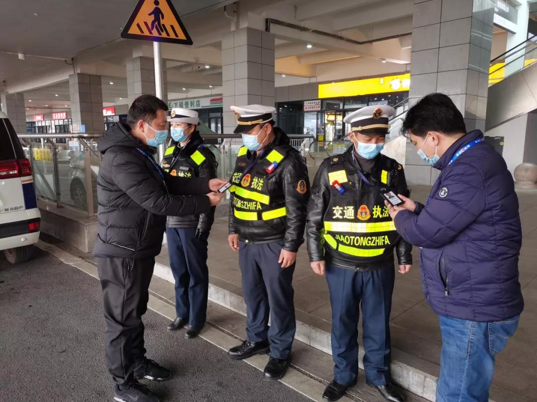 卧龙交通实时信息概览