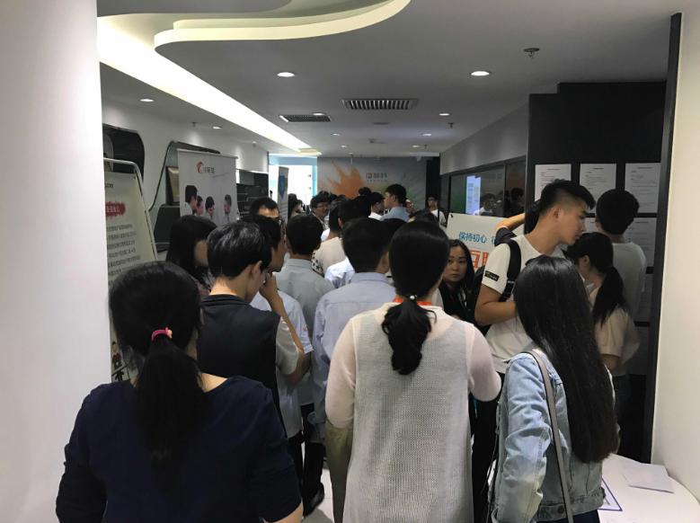 最新完美产品发布,小巷隐藏宝藏与特色小店的无限魅力探索