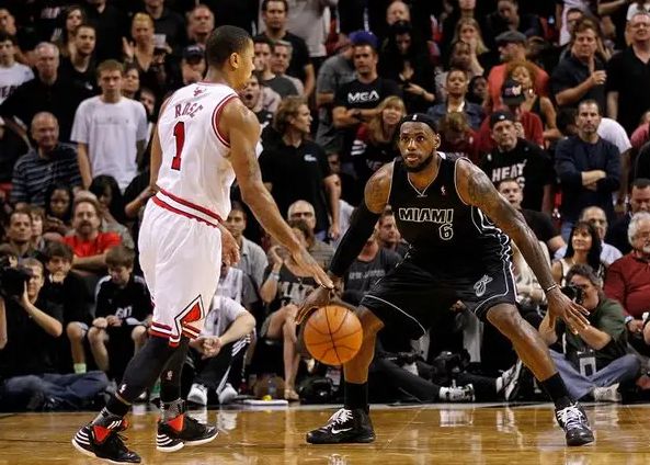 篮球明星的街头到星光之路,自信与成就感的奇迹之旅