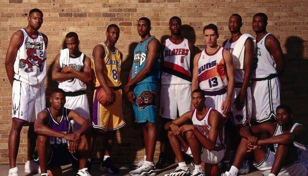 篮球明星的街头到星光之路,自信与成就感的奇迹之旅