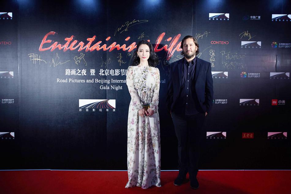 陈数最新动态揭秘,忙碌中的温馨日常与友情的力量展现真挚情感魅力