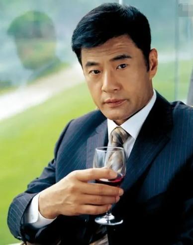 功夫演员的日常,友情、家庭与功夫的温暖之旅