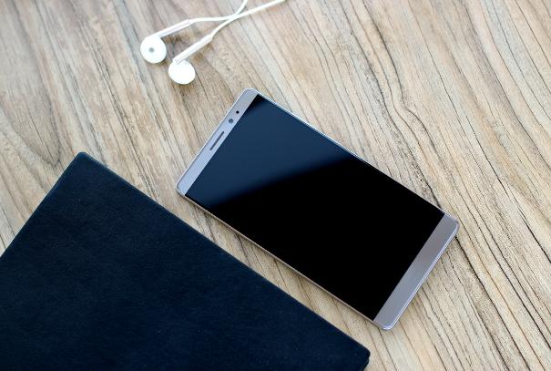 华为最新旗舰手机揭晓,科技魔法与美食秘境的探秘之旅