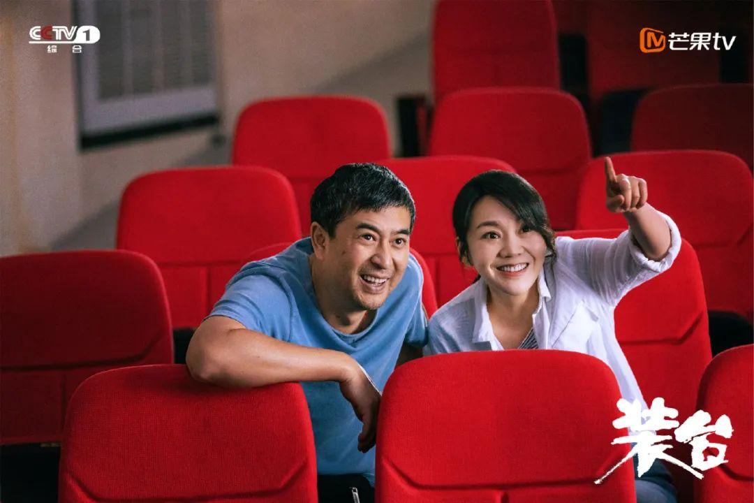 装台最新热潮炸裂全场,引领时尚新趋势!