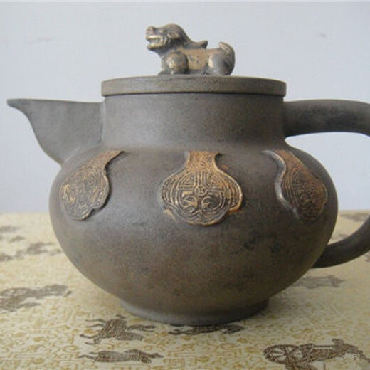 吴云根紫砂壶,一壶茶,映照励志人生,价格揭秘