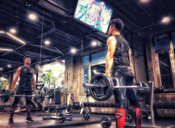 陈奕名,星光熠熠,演技无边