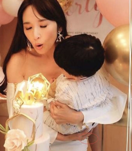 最新碎蛋娇娃现象深度解析及其影响探讨