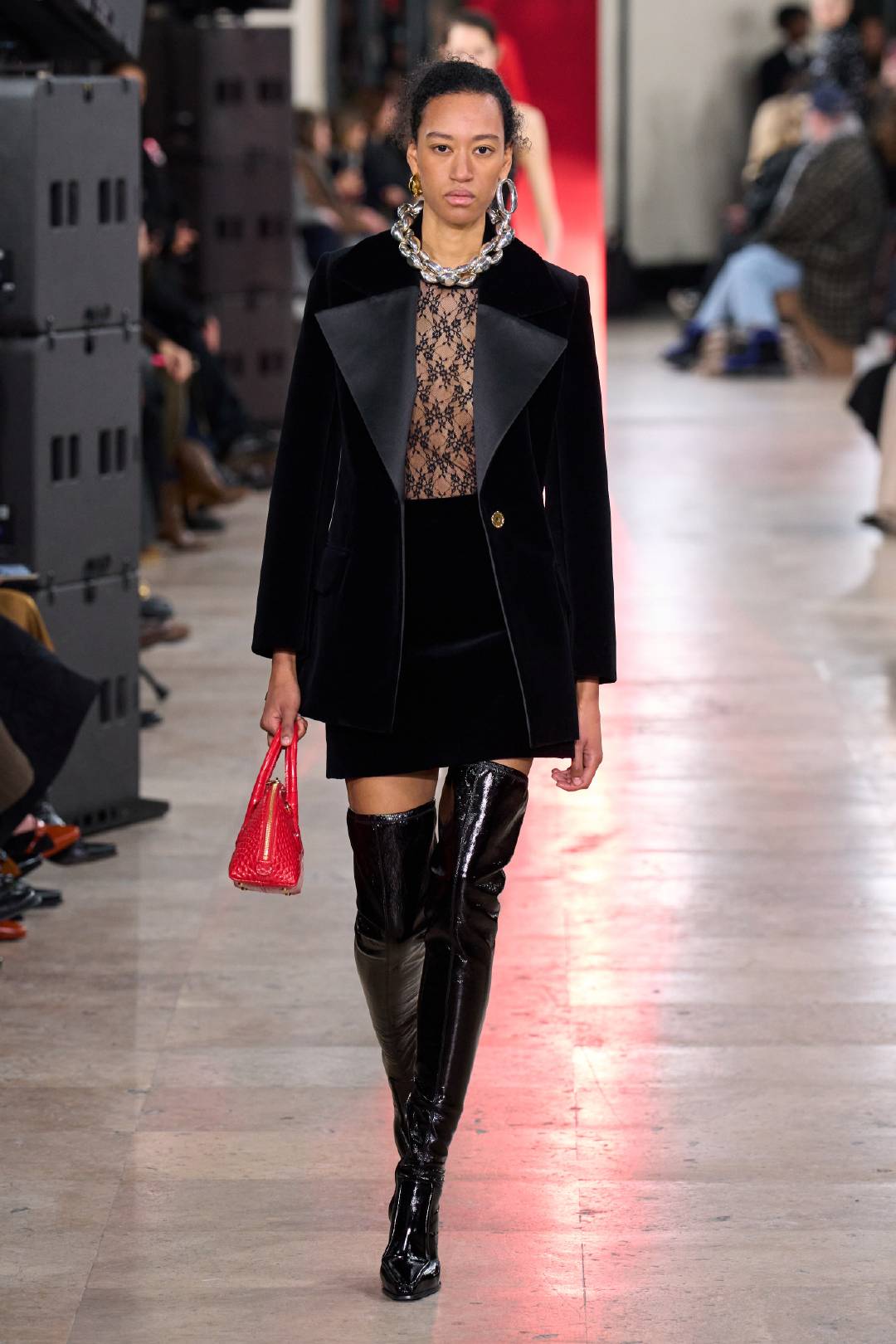 模特小丽,2025最新国模风采展示与日常趣事分享