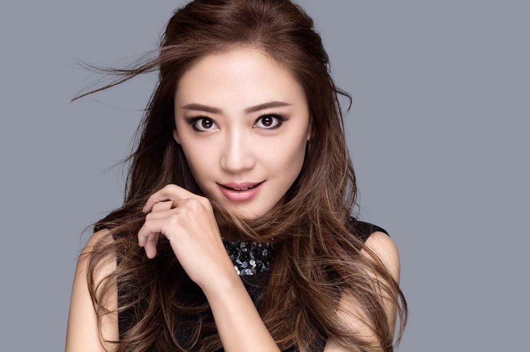 明星主题探秘,小巷深处的星光小店