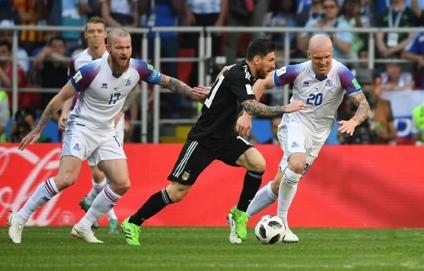 梅西小巷热血足球赛,技艺与激情的碰撞