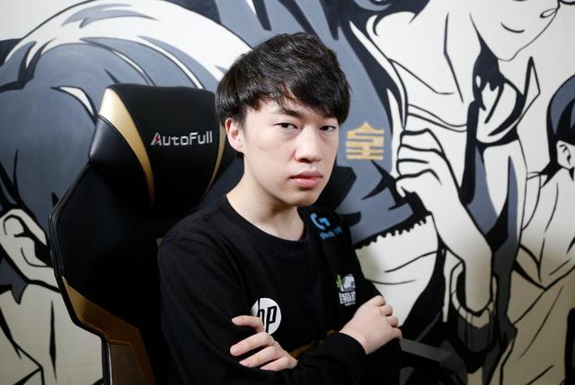 傲风最新,小巷深处的独特风情