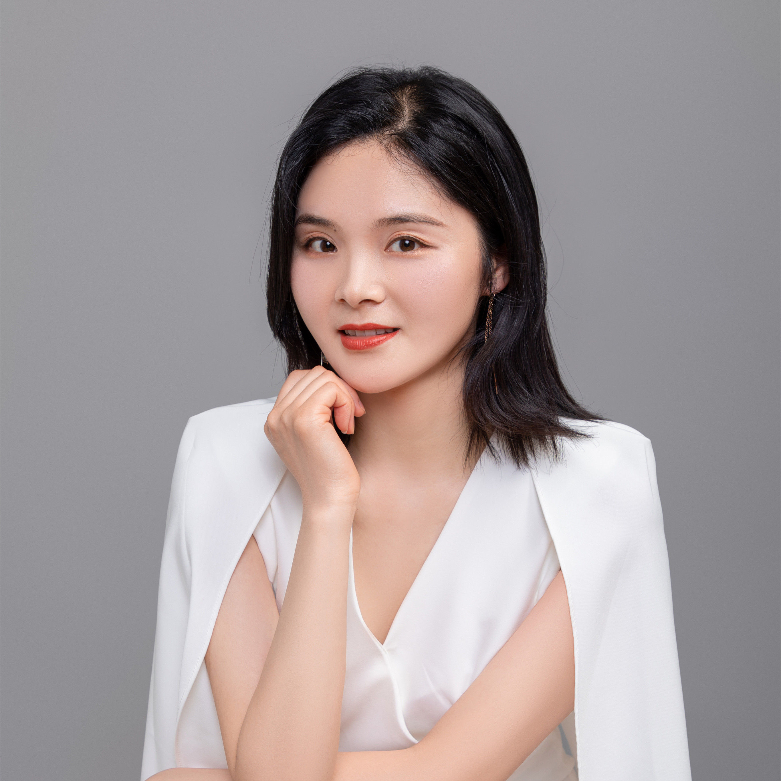 陈妍最新科技产品介绍及评测概述