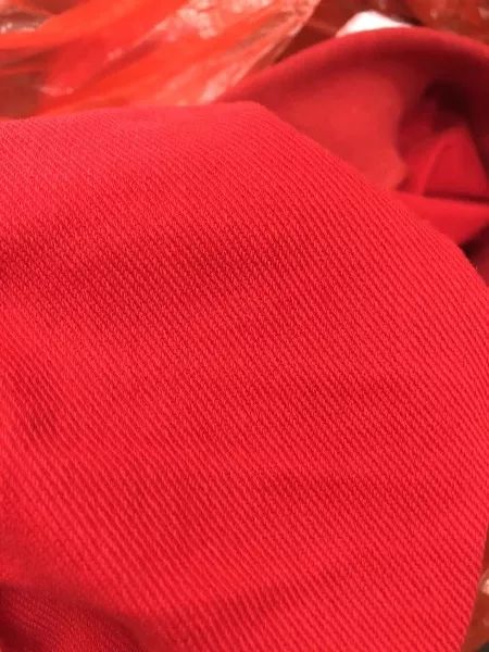 最新麂皮绒,小巷深处的时尚探索