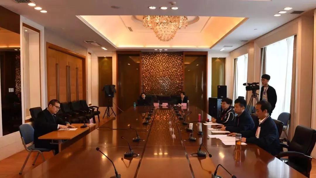 遴选面试最新真题荟萃,乘风破浪,自信闪耀的挑战之旅
