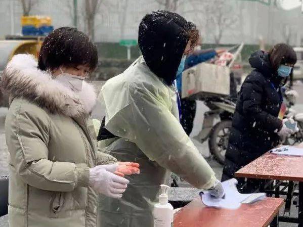 北京疫情最新进展与一场自然美景的治愈之旅